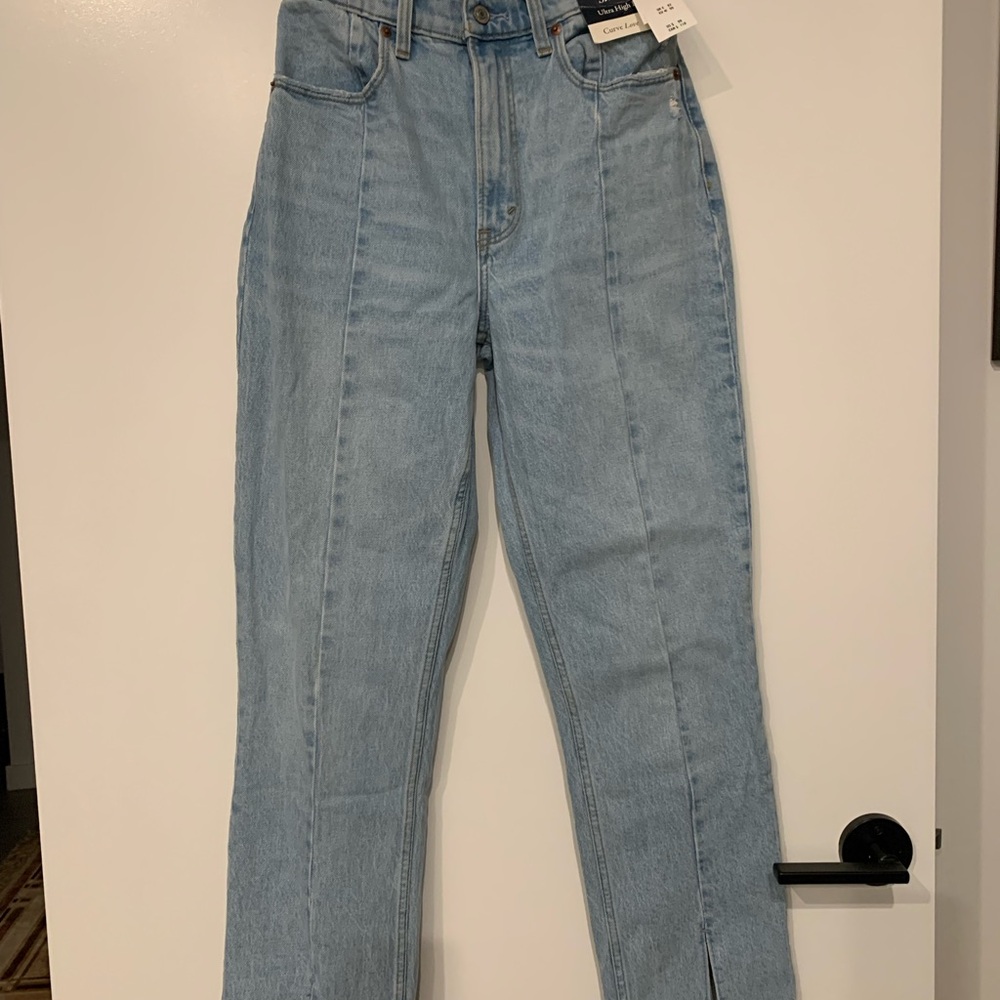 Abercrombie & Fitch High Rise Light Blue Jeans, size 26, New with tags